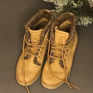 Cliff boots 